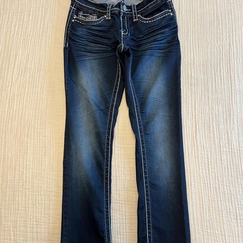 The ultimate Y2K/McBling dream denim! These vintage dark wash Hydraulic (Lola Mi